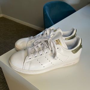 Adidas Stan Smith size 6.5